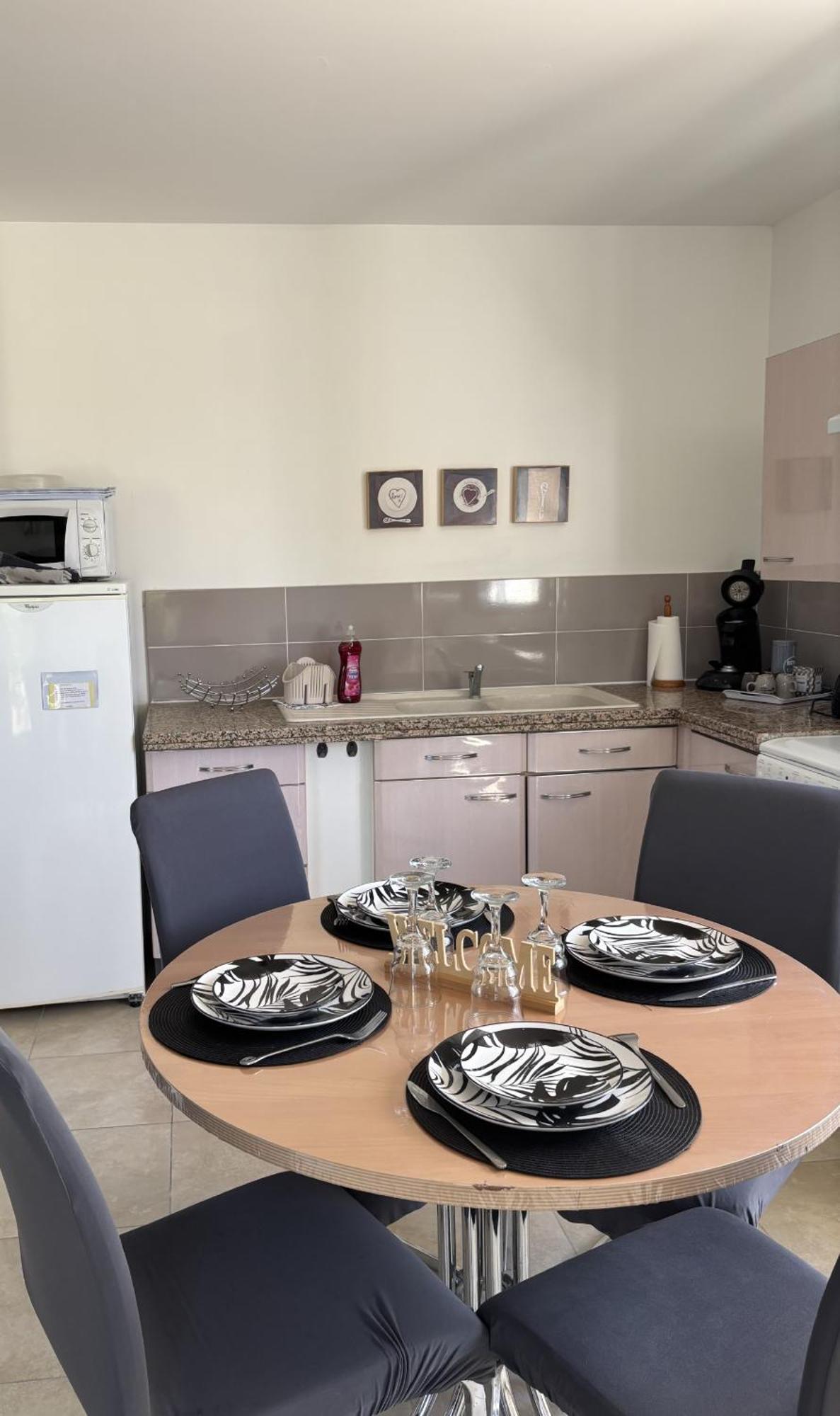 Appartement Romana Puissalicon 34 Esterno foto